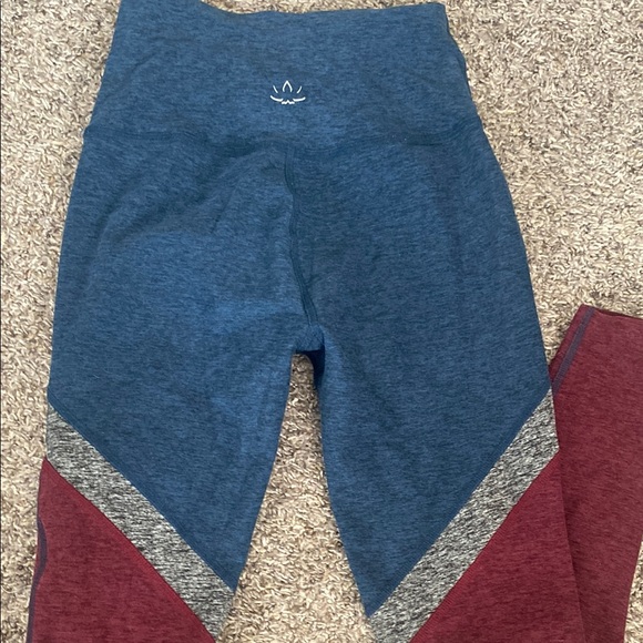 Beyond Yoga Kids Colorblock Leggings - Picture 1 of 3